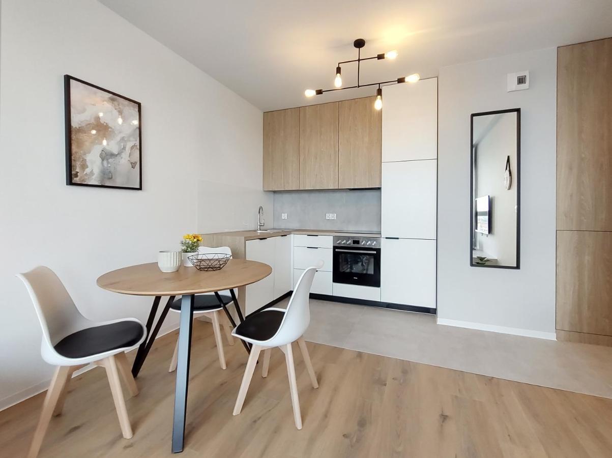 Elegant 3City Apartment With Parking In Gdansk By Noclegi Renters Екстериор снимка